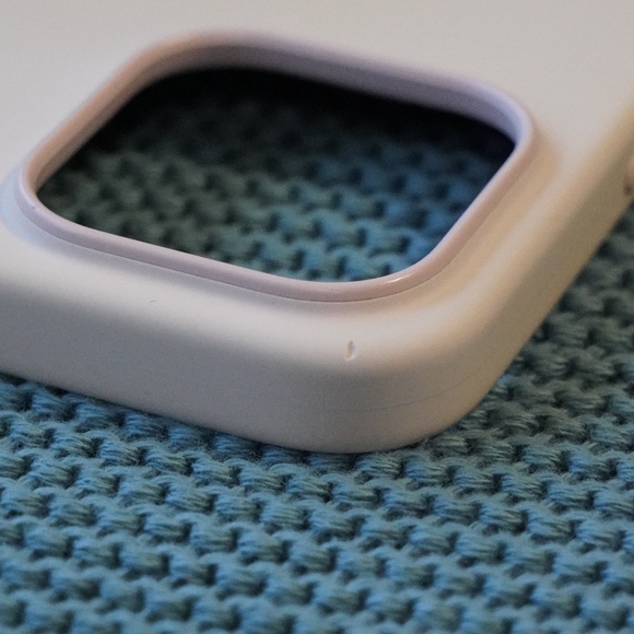 Official Apple 14 Pro Max Silicone Case - Pink - Good condition, Silicone - Picture 5 of 9